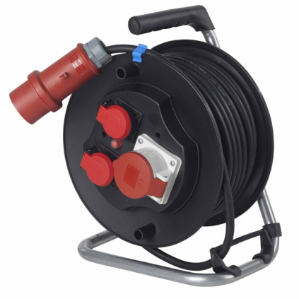 ROLETA KABELSKA 3 vtičnice z zaščitnimi pokrovčki, IP44.