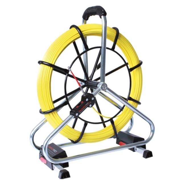 PREDVLEKA FIBERGLASS PROFI-SET Pakirano na kovinskem kolutu.